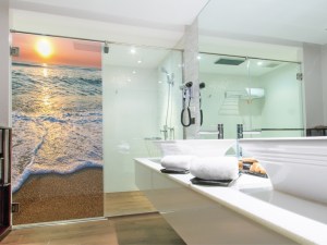 Duschkabinen Aufkleber / Duschkabinen Dekore - Wasserdichte Folie für Ihre Dusche